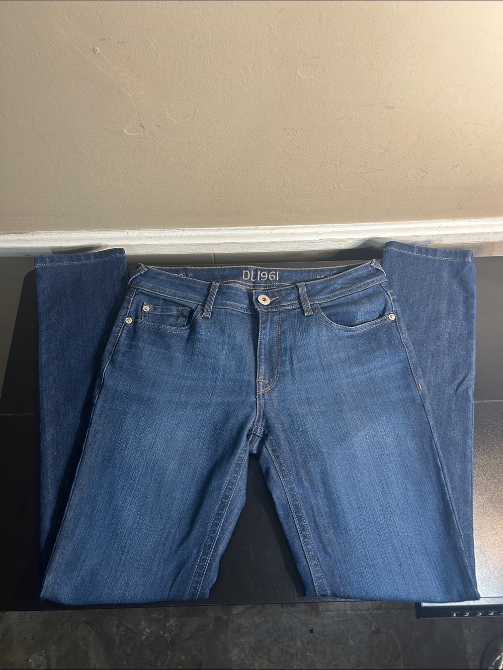 DL1961 Blue Women's Slim Straight Jeans Size 29